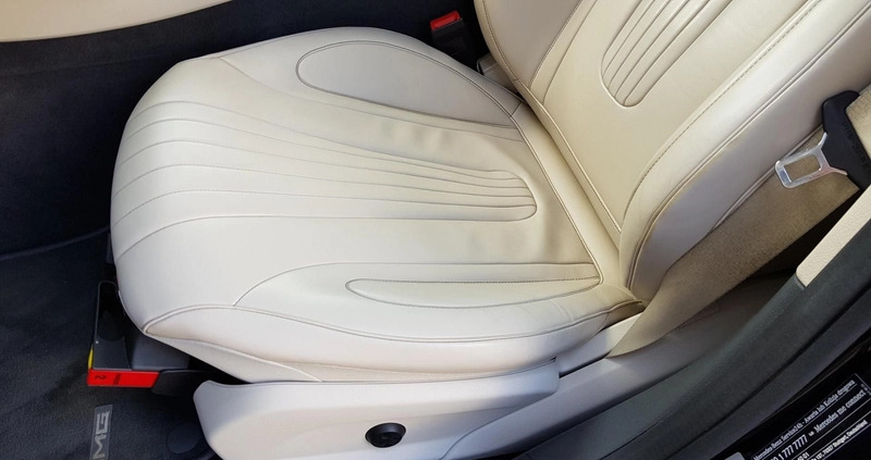 Mercedes-Benz CLS cena 204900 przebieg: 137380, rok produkcji 2019 z Wisła małe 379